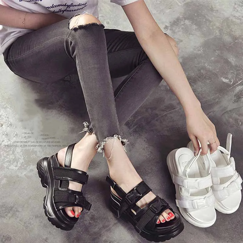 Summer Shoes Women 2021 platform Sandals Women High Heels Sexy Open-toed Sandals Wedge Increased Shoes Ladies Beach Shoes
Summer Shoes Women 2021 platform Sandals Women High Heels Sexy Open-toed Sandals Wedge Increased Shoes Ladies Beach Shoes