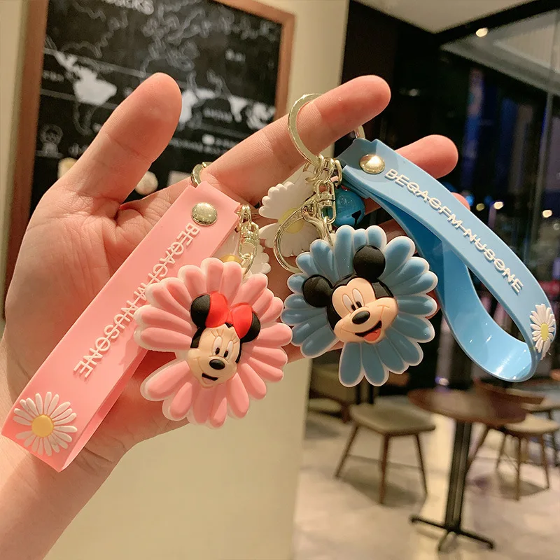 Disney Mickey Minnie Donald Duck Keychain Cute Chrysanthemum Decoration Keyring Creative Pendant Couple Bag Jewelry Key Chain
Disney Mickey Minnie Donald Duck Keychain Cute Chrysanthemum Decoration Keyring Creative Pendant Couple Bag Jewelry Key Chain