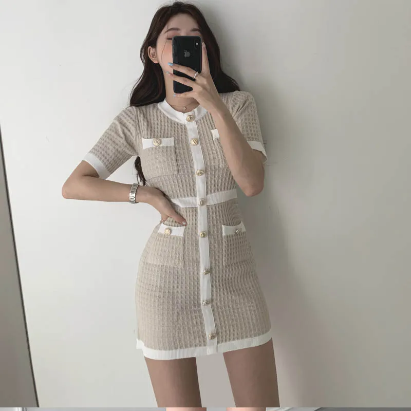 One Piece Knitted Dress 2021 Summer New Korean Temperament Sexy Sweater Dress French Retro Elegant Feminina Dress Vestidos Mujer
One Piece Knitted Dress 2021 Summer New Korean Temperament Sexy Sweater Dress French Retro Elegant Feminina Dress Vestidos Mujer