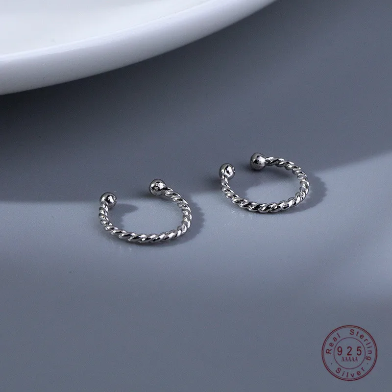 925 Sterling Silver Simple Twist Weaving Ear Bone Clip Women Fashion Elegant Anniversary Jewelry No Pierced Earrings
925 Sterling Silver Simple Twist Weaving Ear Bone Clip Women Fashion Elegant Anniversary Jewelry No Pierced Earrings