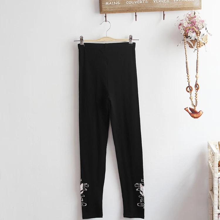Early Autumn Women's Cute Antiquity Wild Girl Fox Mask Embroidered Stretch Black Leggings Thin Leggings
Early Autumn Women's Cute Antiquity Wild Girl Fox Mask Embroidered Stretch Black Leggings Thin Leggings