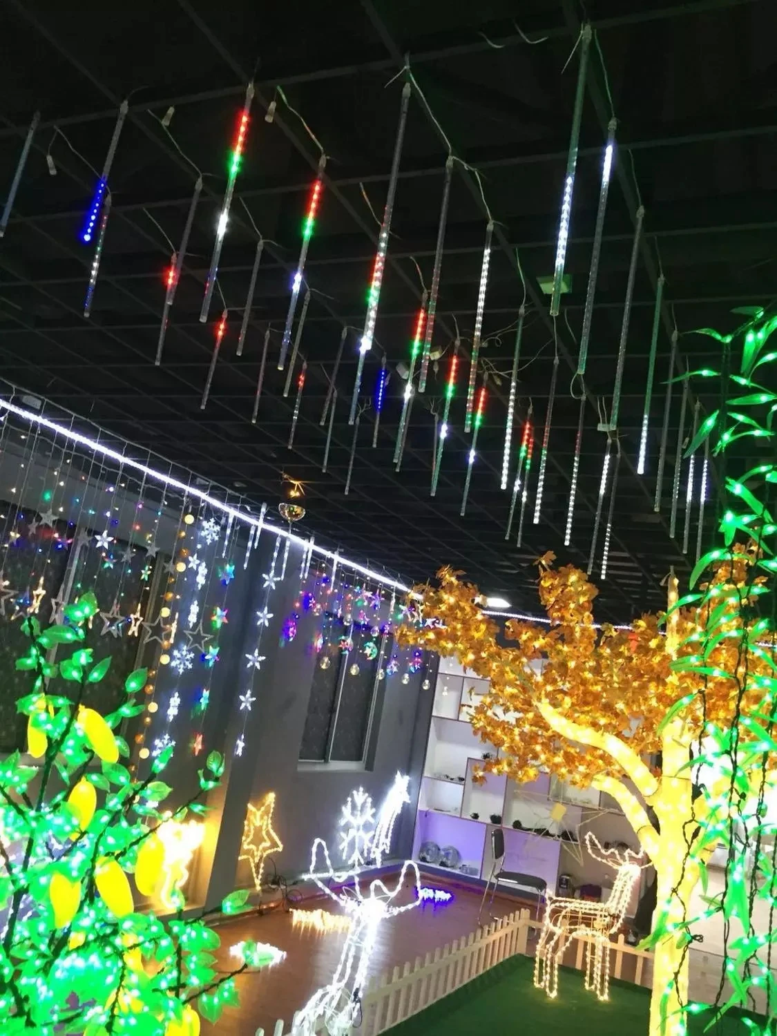 Lumiere Led Meteor Shower Rain AC100-240V LED Christmas Decorations for Tree Lights Wedding Garden Outdoor Solar Light
Lumiere Led Meteor Shower Rain AC100-240V LED Christmas Decorations for Tree Lights Wedding Garden Outdoor Solar Light