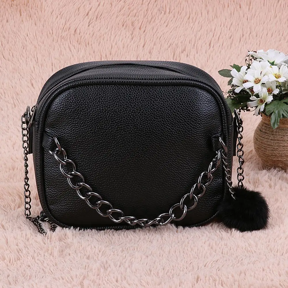 Small Designer Chain Women Bag Leather Handbag Messenger Bag PU Shoulder Crossbody Bag with Plush Ball Toy
Small Designer Chain Women Bag Leather Handbag Messenger Bag PU Shoulder Crossbody Bag with Plush Ball Toy