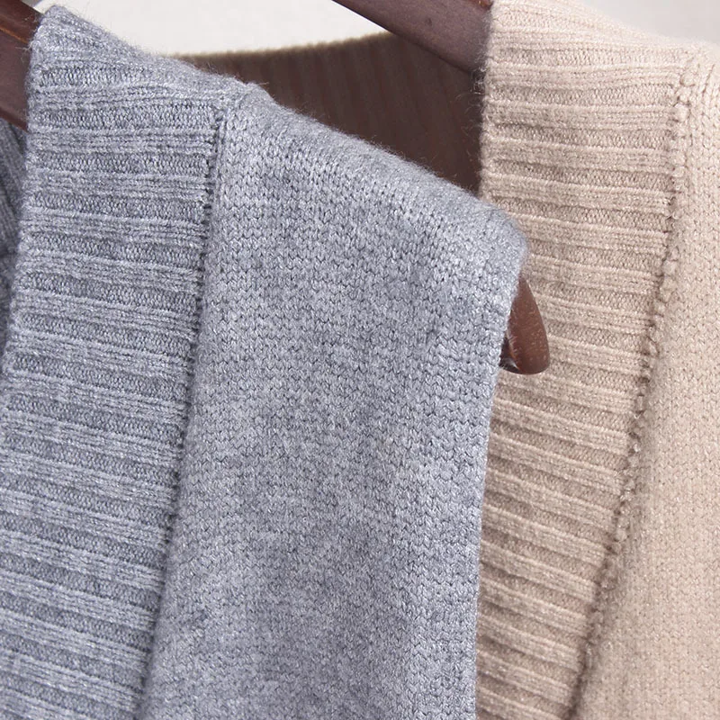 V-Neck Knitted Vest Women's Sweater Autumn And Winter New Korean Loose Wild Sweater Vest Sleeveless Sweater
V-Neck Knitted Vest Women's Sweater Autumn And Winter New Korean Loose Wild Sweater Vest Sleeveless Sweater