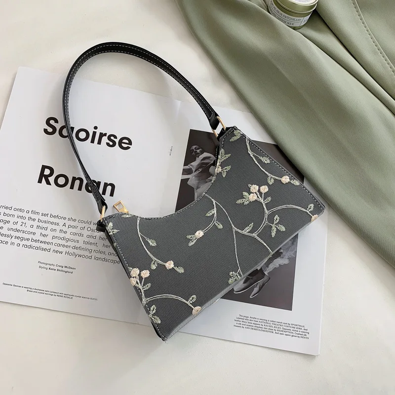 Women's Bags Popular Lace Trend Style PU Leather Zipper Shoulder Bag Women Fashion Texture Luxury Design Handbags for women 2021
Women's Bags Popular Lace Trend Style PU Leather Zipper Shoulder Bag Women Fashion Texture Luxury Design Handbags for women 2021
