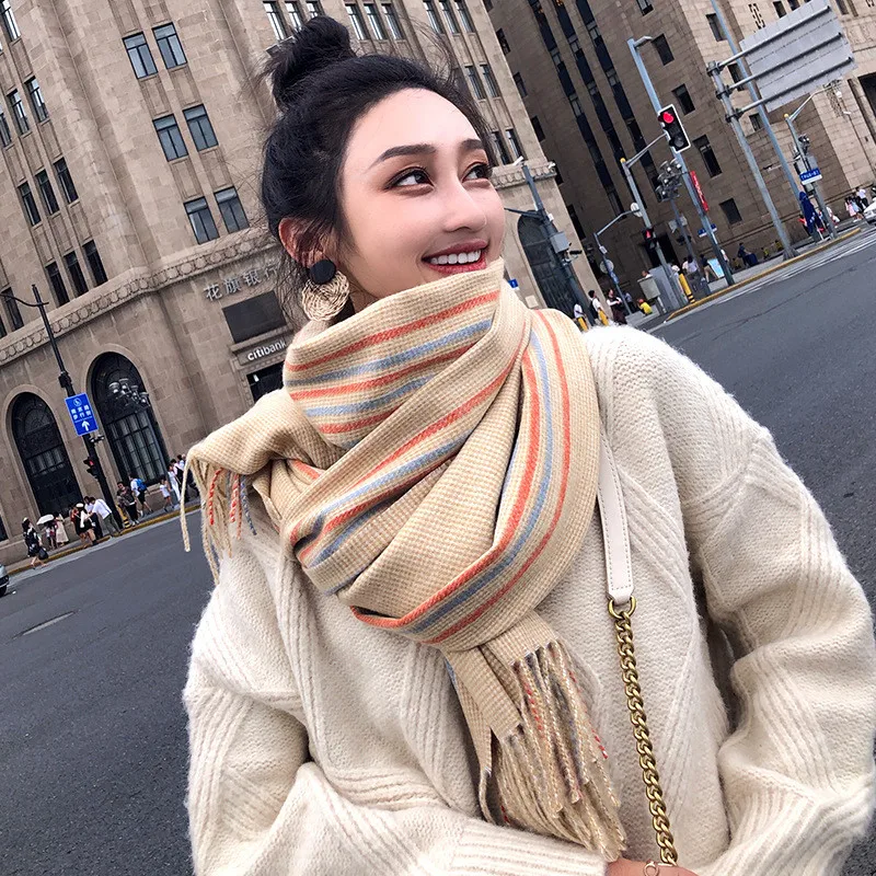 New style Chinese quality Silk Fall and Winter Fashion Cashmere Lovely Classic print Scarf lady beach thickening wool warm Shawl
New style Chinese quality Silk Fall and Winter Fashion Cashmere Lovely Classic print Scarf lady beach thickening wool warm Shawl