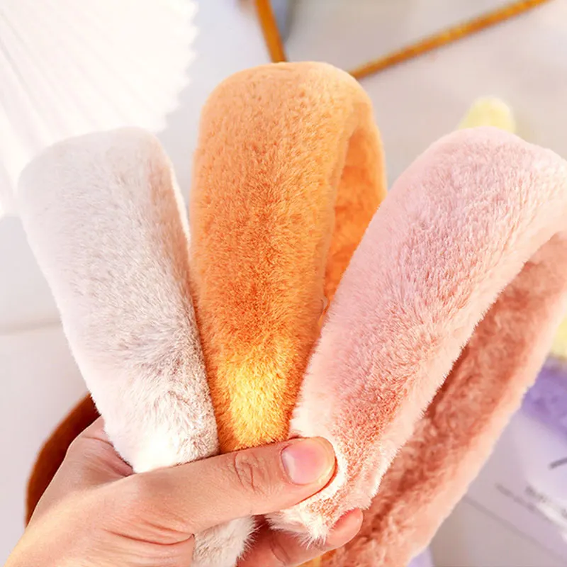 Retro Headwear Winter Thick Furry Hairband Warm Wide White Fluffy Headbands Hair Accessories For Women Faux Fur Plush Headband
Retro Headwear Winter Thick Furry Hairband Warm Wide White Fluffy Headbands Hair Accessories For Women Faux Fur Plush Headband