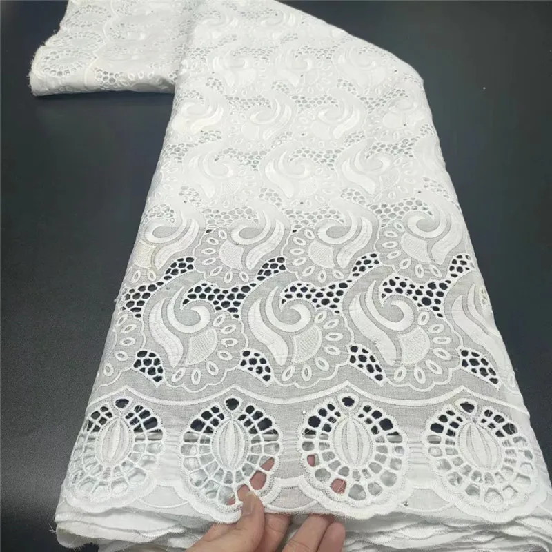 5 Yard Dry Lace Fabric Latest Heavy Beaded Embroidery African 100% Cotton Swiss Voile Popular Dubai Style For Party Wedding 1L92
5 Yard Dry Lace Fabric Latest Heavy Beaded Embroidery African 100% Cotton Swiss Voile Popular Dubai Style For Party Wedding 1L92