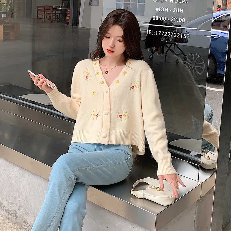 Embroidery Women's Sweater Casual Jumpers Fashion Long Sleeve Top Cotton Clothing Loose O-neck Autumn Winter Cardigan Houthion
Embroidery Women's Sweater Casual Jumpers Fashion Long Sleeve Top Cotton Clothing Loose O-neck Autumn Winter Cardigan Houthion