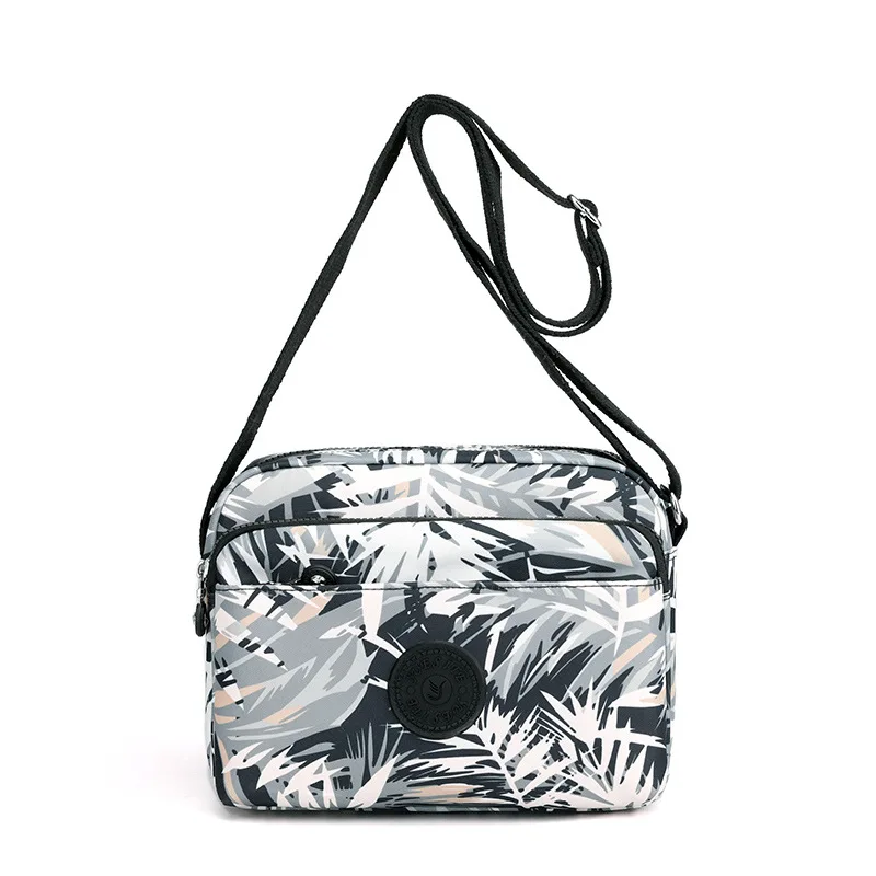 2021 New 8 Colors Floral women's shoulder bag Nylon cheap women's bags High quality Cross woman bag Trend Small Ladies hand bag
2021 New 8 Colors Floral women's shoulder bag Nylon cheap women's bags High quality Cross woman bag Trend Small Ladies hand bag