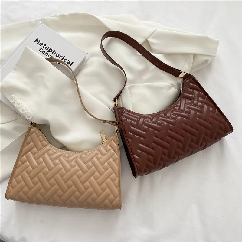 Fashion Lingge Underarm Bags New Bags Women's Bags Trending Ladies Shoulder Bags Ladies Small Shoulder Bags
Fashion Lingge Underarm Bags New Bags Women's Bags Trending Ladies Shoulder Bags Ladies Small Shoulder Bags