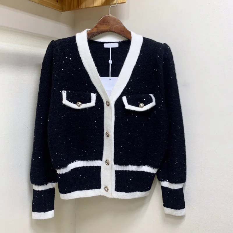 luxury design fashion Sequin cashmere yarn women's knitted sweater temperament V-neck single breasted women's knitted cardigan
luxury design fashion Sequin cashmere yarn women's knitted sweater temperament V-neck single breasted women's knitted cardigan