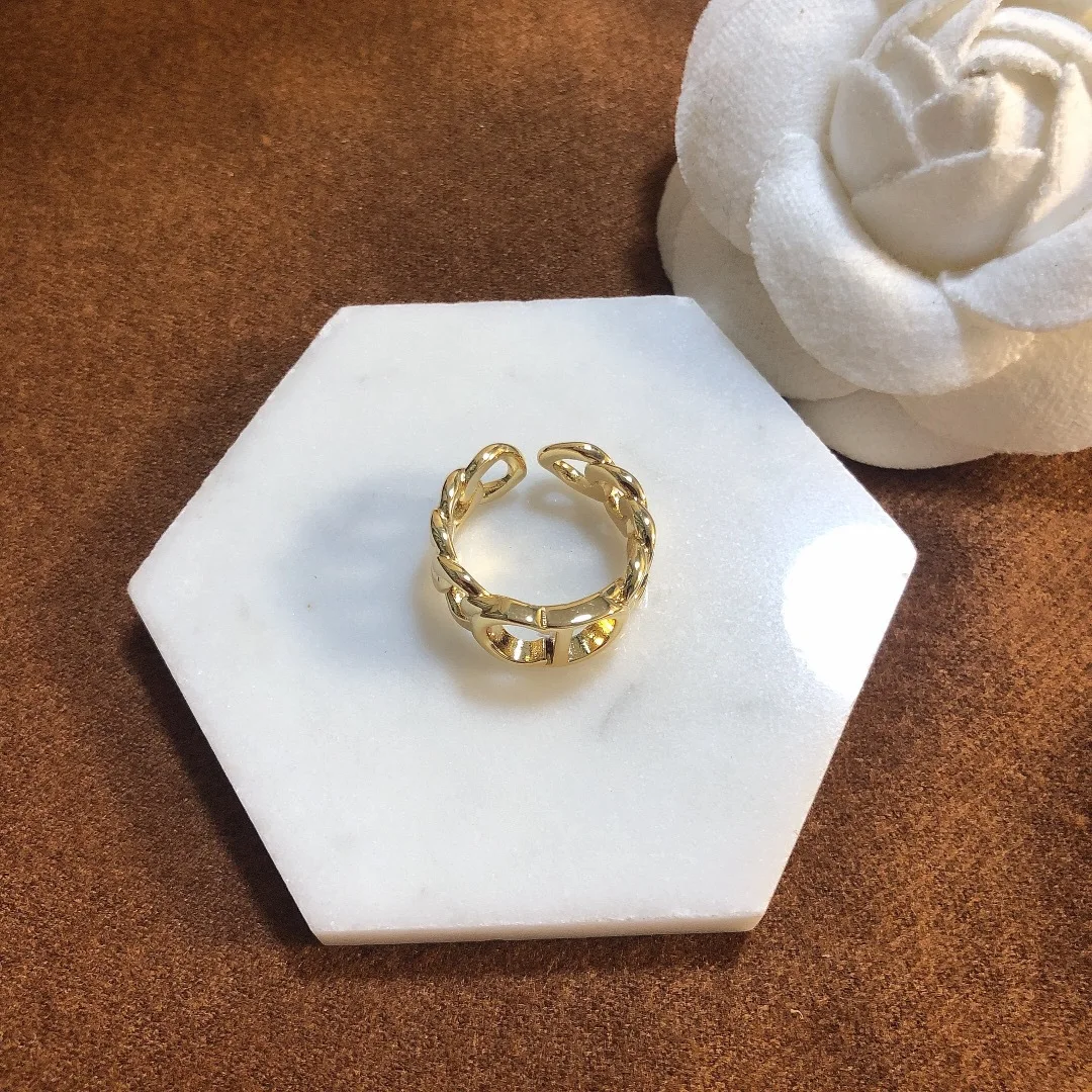 2021 New Punk Letter Ring Retro Personality Simple Fashion Opening Ring For Men Women Girls Party Wedding Jewelry
2021 New Punk Letter Ring Retro Personality Simple Fashion Opening Ring For Men Women Girls Party Wedding Jewelry