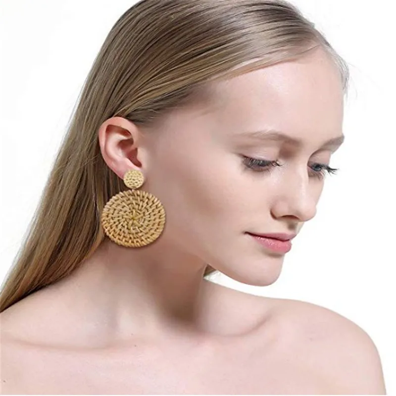 bohemian crystal raffia tassel earrings hand made rattan rhinestone round statement drop earrings for women fashion jewelry 2019 
bohemian crystal raffia tassel earrings hand made rattan rhinestone round statement drop earrings for women fashion jewelry 2019