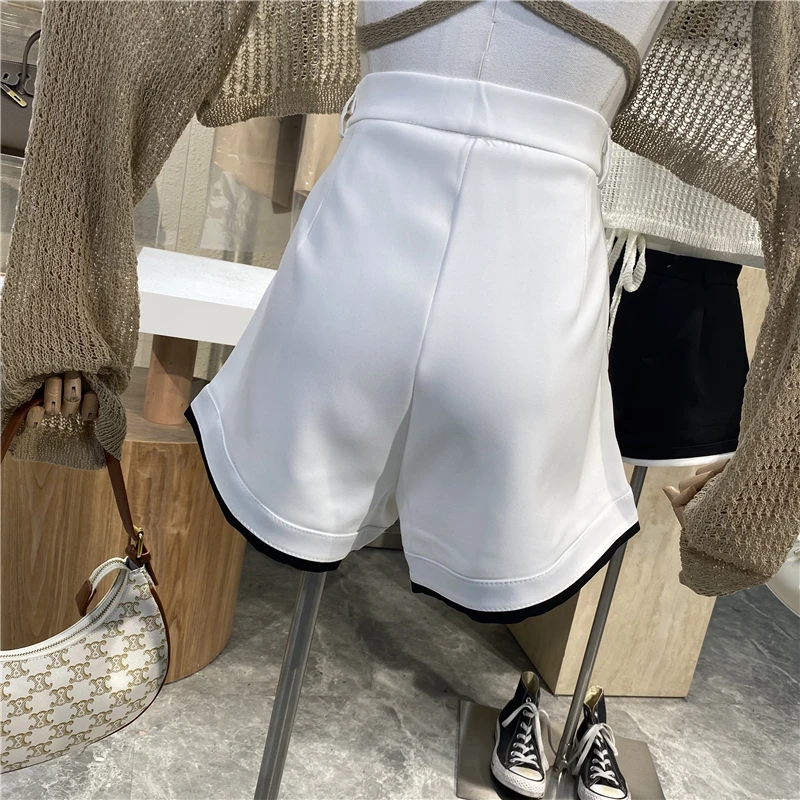 Contrast Color High Waist Casual Shorts Women's Slimming Versatile Fashion Loose Workout Shorts Lady Straight Wide Leg Pants
Contrast Color High Waist Casual Shorts Women's Slimming Versatile Fashion Loose Workout Shorts Lady Straight Wide Leg Pants