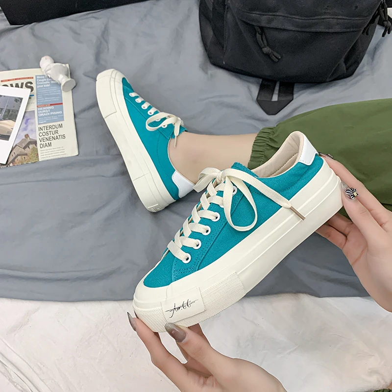 2021 New Canvas Shoes Women Vulcanize Shoes Student Solid Color Sneakers Ladies Flats Casual Breathable Walking Shoes Skateboard
2021 New Canvas Shoes Women Vulcanize Shoes Student Solid Color Sneakers Ladies Flats Casual Breathable Walking Shoes Skateboard