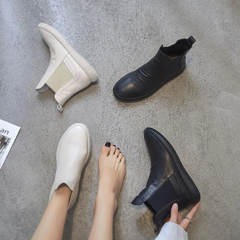 TIMETANGWinter Boots Shoes Women Genuine Leather Ankle Boots Vintage Shoes Women Casual Shoes Brand Designer Boots Retro Handmad
TIMETANGWinter Boots Shoes Women Genuine Leather Ankle Boots Vintage Shoes Women Casual Shoes Brand Designer Boots Retro Handmad