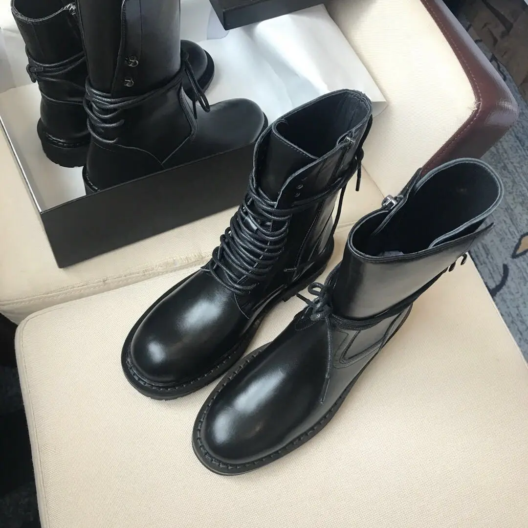 Knight Boots Black Genuine Leather Handsome Chalaza Boots Boots Woman Short Boots England
Knight Boots Black Genuine Leather Handsome Chalaza Boots Boots Woman Short Boots England