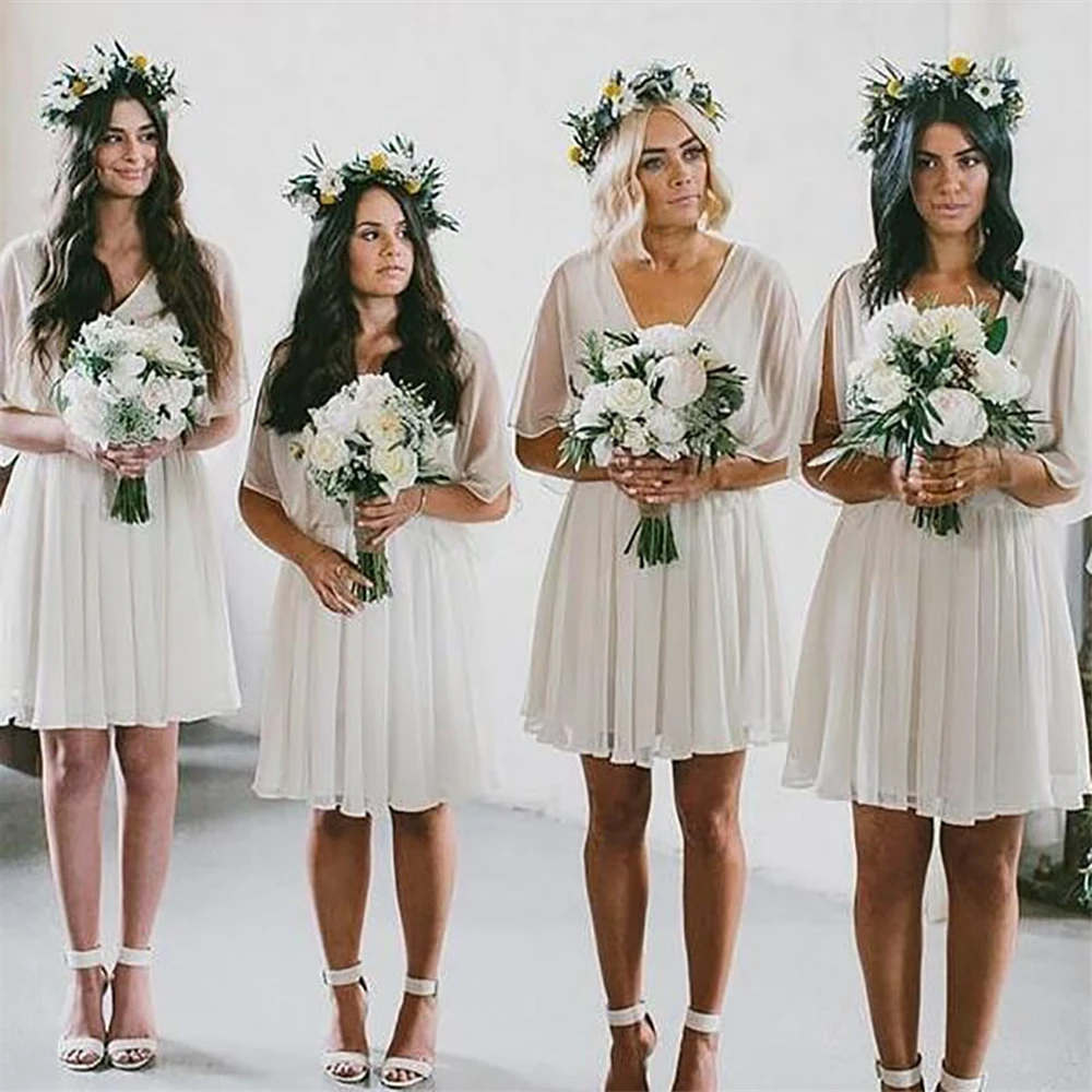 V-neck A Line Chiffon Gown Above Knee Mini Bridesmaid Dresses Dress Gown White Sleeveless Formal Dresses
V-neck A Line Chiffon Gown Above Knee Mini Bridesmaid Dresses Dress Gown White Sleeveless Formal Dresses