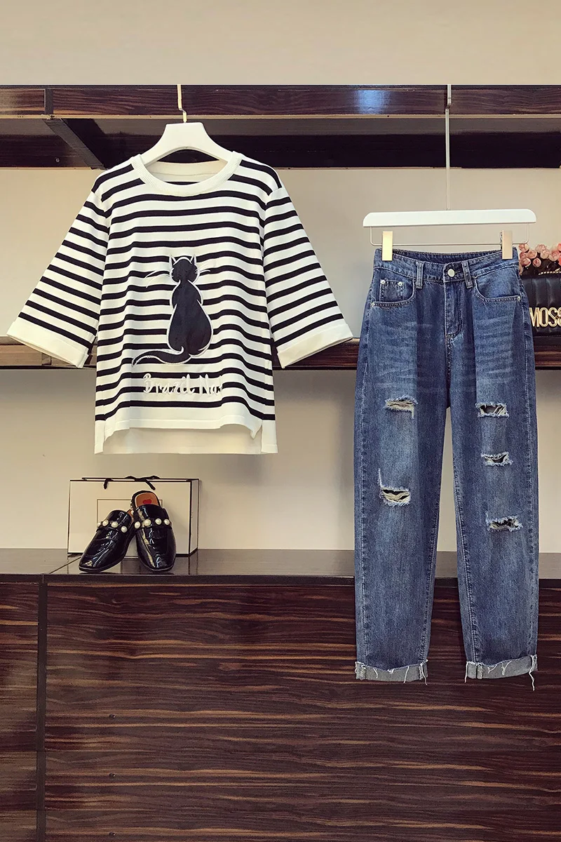 plus size Summer women two piece set women striped top and hollow out denim pants set casual women clothings ensemble femme
plus size Summer women two piece set women striped top and hollow out denim pants set casual women clothings ensemble femme
