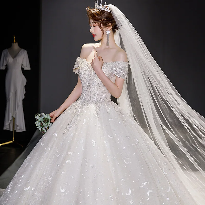 Beauty-Emily 2021 Luxurious Starry Wedding Dress Long Trailing Lace Appliques Princess Ruffles Sequins Vestidos De Novia
Beauty-Emily 2021 Luxurious Starry Wedding Dress Long Trailing Lace Appliques Princess Ruffles Sequins Vestidos De Novia