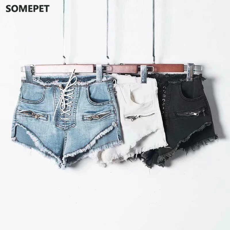 Women Loose Mid waist crimping denim shorts Fitness cotton pockets lace-up short jeans
Women Loose Mid waist crimping denim shorts Fitness cotton pockets lace-up short jeans