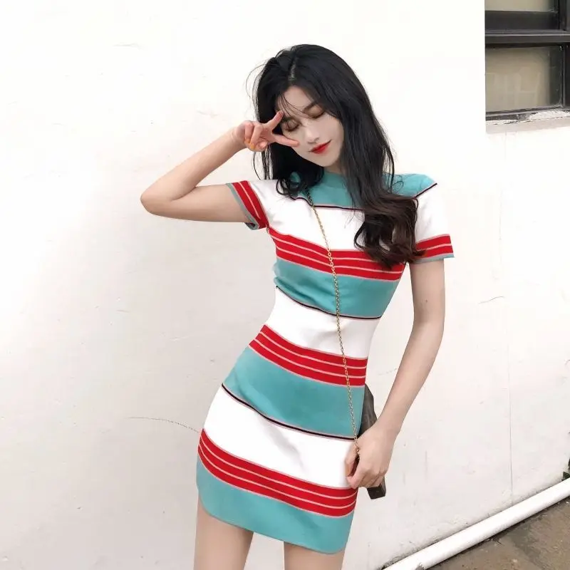 2021 Summer New Striped Knitted Dress Women Retro Slim Slimming Mid-length Skirt Women
2021 Summer New Striped Knitted Dress Women Retro Slim Slimming Mid-length Skirt Women
