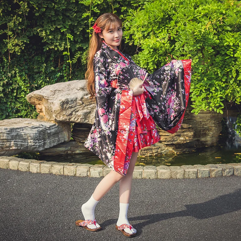 Women's Japan Style Tranditional Kimono Floral Printing Short Yukata Cosplay Clothing Stage/Photo Shooting Wear Sakura Dress
Women's Japan Style Tranditional Kimono Floral Printing Short Yukata Cosplay Clothing Stage/Photo Shooting Wear Sakura Dress