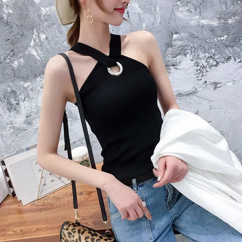 Ice Silk Small Sling Hanging Neck Vest Women's Sleeveless Summer New Net Red Popular Style With 80-180 Kg Top On The Inside And
Ice Silk Small Sling Hanging Neck Vest Women's Sleeveless Summer New Net Red Popular Style With 80-180 Kg Top On The Inside And