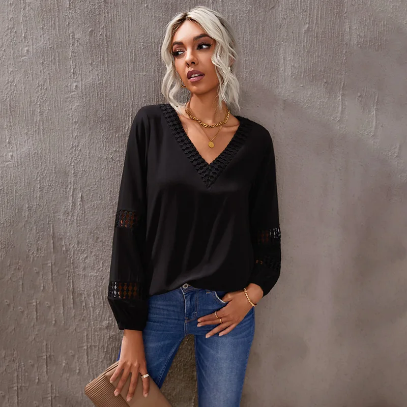 European and American Chiffon Women's Autumn New Solid Color Lace Hollow Stitching Long Sleeve Deep V Neck Top Loose Type
European and American Chiffon Women's Autumn New Solid Color Lace Hollow Stitching Long Sleeve Deep V Neck Top Loose Type