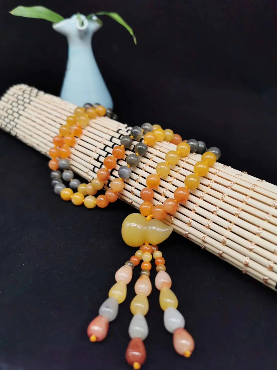 Natural hetian yellow jade pendant hand carved gourd jade pendants jade necklace women fine jade jewelry rose gold
Natural hetian yellow jade pendant hand carved gourd jade pendants jade necklace women fine jade jewelry rose gold
