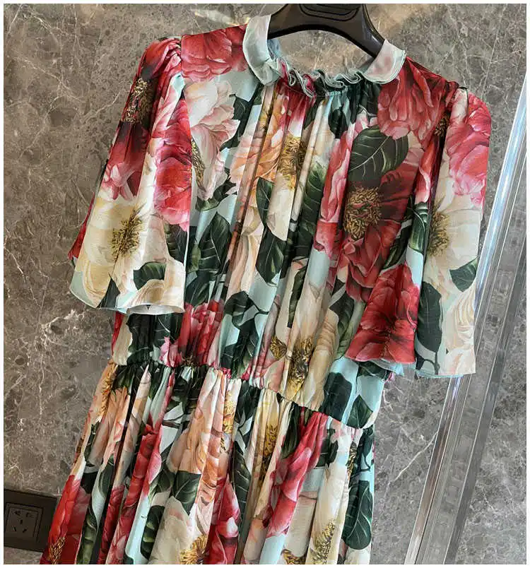 High Quality Woman Silk Dress Fashion Runway Retro Red Camellia Print Trumpet Sleeve Holiday Party Silk Dress
High Quality Woman Silk Dress Fashion Runway Retro Red Camellia Print Trumpet Sleeve Holiday Party Silk Dress