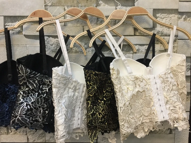 NEW NEW Gold Bronzing Embroidery Lace Push Up Women's Bustier Bralette Bra Cropped Tube Top
NEW NEW Gold Bronzing Embroidery Lace Push Up Women's Bustier Bralette Bra Cropped Tube Top