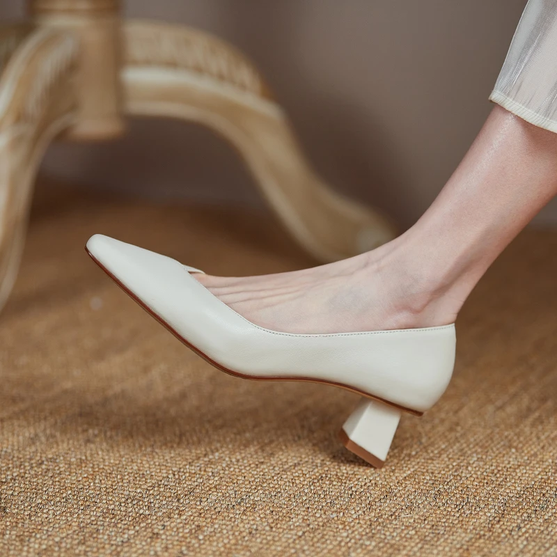 ZVQ Woman pumps heels Spring New Style square Toe Genuine Leather Solid Color Comfortable ventilation fashion concise working
ZVQ Woman pumps heels Spring New Style square Toe Genuine Leather Solid Color Comfortable ventilation fashion concise working