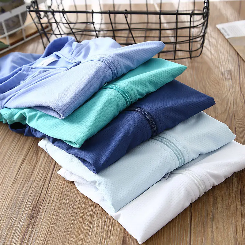 Children's sunscreen clothing 2021 new student boys and girls summer thin breathable jacket baby ice silk skin clothing P4694
Children's sunscreen clothing 2021 new student boys and girls summer thin breathable jacket baby ice silk skin clothing P4694