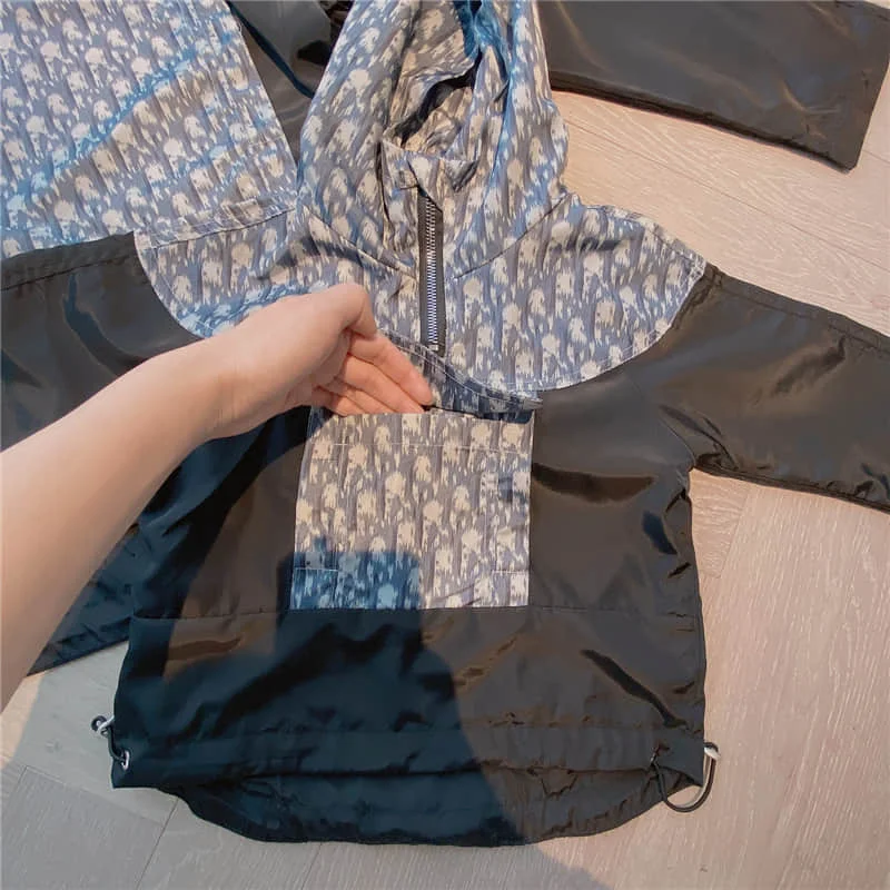 2021 foreign style spring clothing parent child clothing ink splicing zipper assault coat design feeling color matching children
2021 foreign style spring clothing parent child clothing ink splicing zipper assault coat design feeling color matching children