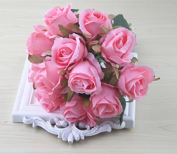 2020 Bouquet Wedding Bride Holding Flower Romantic Fashion Colorful Foam Flowers Bridal Bouquets PE Rose Bridesmaid Vintage D30
2020 Bouquet Wedding Bride Holding Flower Romantic Fashion Colorful Foam Flowers Bridal Bouquets PE Rose Bridesmaid Vintage D30