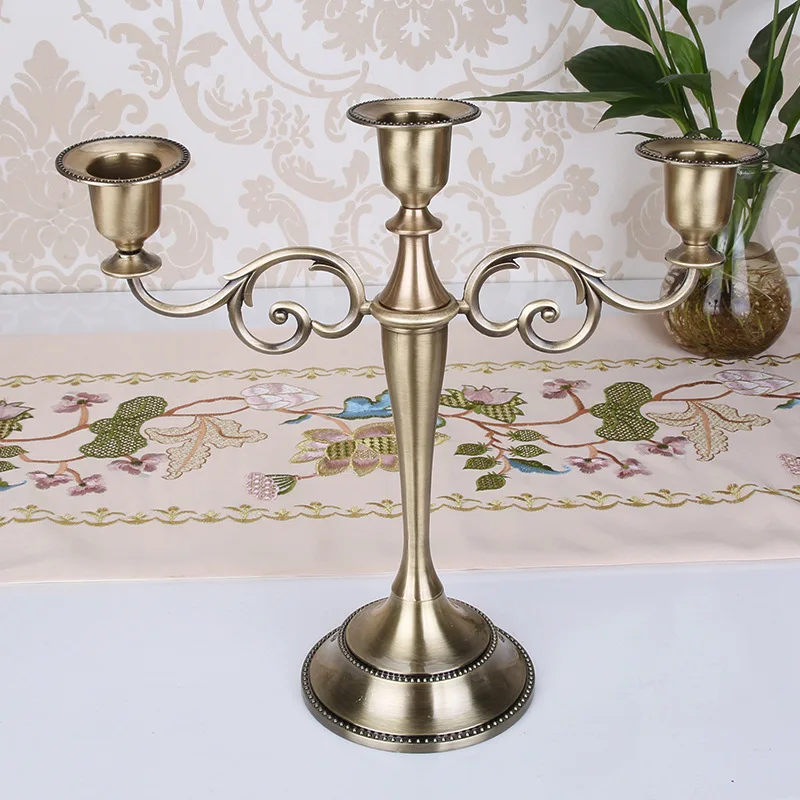 Metal Gold/Bronze Plated Candle Holder Retro 3-Arms Candelabra For Wedding Prop Candlelight Dinner Hotel Home Decoration
Metal Gold/Bronze Plated Candle Holder Retro 3-Arms Candelabra For Wedding Prop Candlelight Dinner Hotel Home Decoration