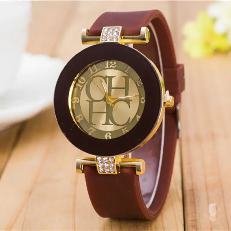 2020 Женские повседневные кварцевые часы Geneva с кожаным ремешком. Кристальные