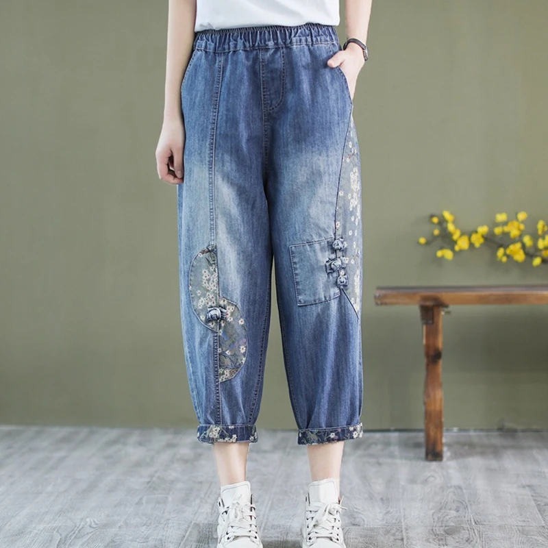SOUL OF TIGER Chinese Style 2021 Summer Trousers Womens Floral Printed Blue Denim Pants Ladies Elastic Vintage Jeans Big Size
SOUL OF TIGER Chinese Style 2021 Summer Trousers Womens Floral Printed Blue Denim Pants Ladies Elastic Vintage Jeans Big Size