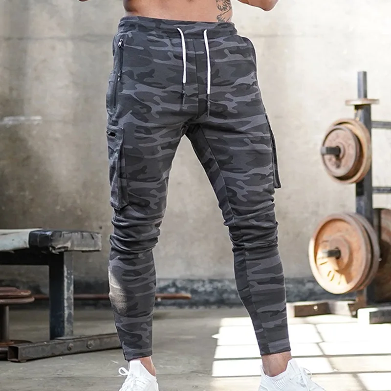 Men's Loose Straight Camouflage Trousers with Zipper Closure Guard Pants for Fall/winter 2021 New Men's Casual Pants
Men's Loose Straight Camouflage Trousers with Zipper Closure Guard Pants for Fall/winter 2021 New Men's Casual Pants