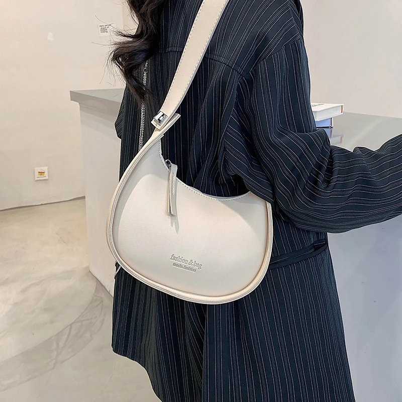 White Hobo Shoulder Bags for Women Solid Color Leather Messenger Bag Ladies Trending Simple Crossbody Bags Summer Small Handbags
White Hobo Shoulder Bags for Women Solid Color Leather Messenger Bag Ladies Trending Simple Crossbody Bags Summer Small Handbags