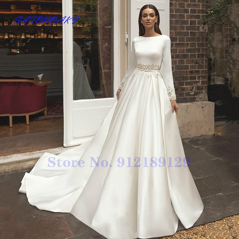 Vestidos De Novia Boho White Satin Wedding Dress Scoop Neck Appliques Long Sleeves Backless Bridal Gown Custom Made Robe Mariee
Vestidos De Novia Boho White Satin Wedding Dress Scoop Neck Appliques Long Sleeves Backless Bridal Gown Custom Made Robe Mariee