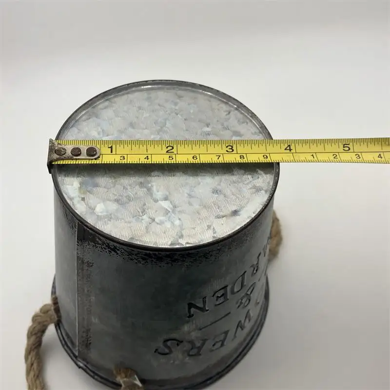 10Pcs/Lot D13xH12CM Round Metal Decorative Planter Galvanized Flower Tub Succulent Pot Organizer Table Centerpieces
10Pcs/Lot D13xH12CM Round Metal Decorative Planter Galvanized Flower Tub Succulent Pot Organizer Table Centerpieces