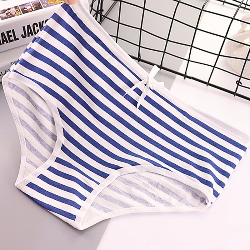 6pcs Striped Navy Bow Cute Solid Women's Cotton Panties Small Middle Waist Ladies Skin-Friendly Briefs Bow Underwear Cotton
6pcs Striped Navy Bow Cute Solid Women's Cotton Panties Small Middle Waist Ladies Skin-Friendly Briefs Bow Underwear Cotton