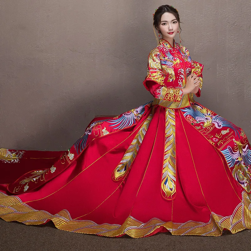 Chinese Traditional Wedding Dress Embroidery High-quality Long Cheongsam Stylish Elegant Bride Vintage Gorgeous Women Satin Gown
Chinese Traditional Wedding Dress Embroidery High-quality Long Cheongsam Stylish Elegant Bride Vintage Gorgeous Women Satin Gown
