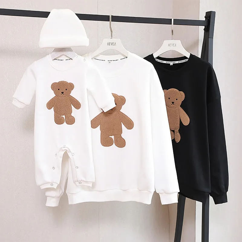 -3XL Family Matching Clothes Winter Autumn Sweater Embroidery Cartoon Bear Father Son Mother Daughter Long-sleeved Shirt
-3XL Family Matching Clothes Winter Autumn Sweater Embroidery Cartoon Bear Father Son Mother Daughter Long-sleeved Shirt