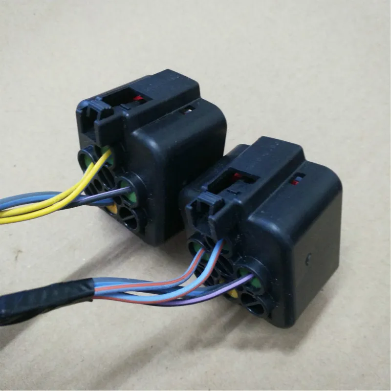 Car relay and camera plug connector with wire for Range Rover Velar Freelander 2 Range Rover Evoque Discovery 4
Car relay and camera plug connector with wire for Range Rover Velar Freelander 2 Range Rover Evoque Discovery 4