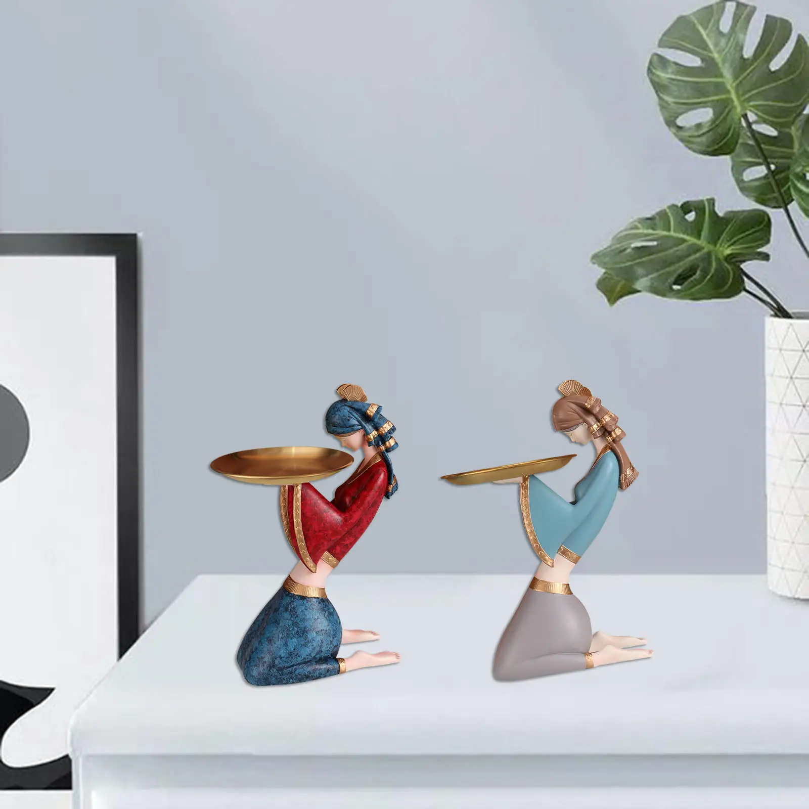 Fashion Girls Statue Resin Sculpture Storage Tray Organizer for Phones Desktop Bedroom TV Cabinet Decor
Fashion Girls Statue Resin Sculpture Storage Tray Organizer for Phones Desktop Bedroom TV Cabinet Decor