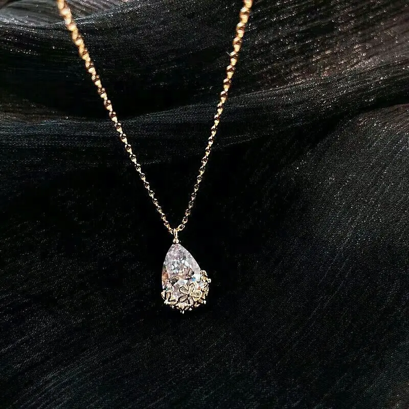 Fashion Waterdrop Crystal Pendent Necklace Drop Earrings for Women New Sweet Jewellery Set Party Anniversary Gifts
Fashion Waterdrop Crystal Pendent Necklace Drop Earrings for Women New Sweet Jewellery Set Party Anniversary Gifts